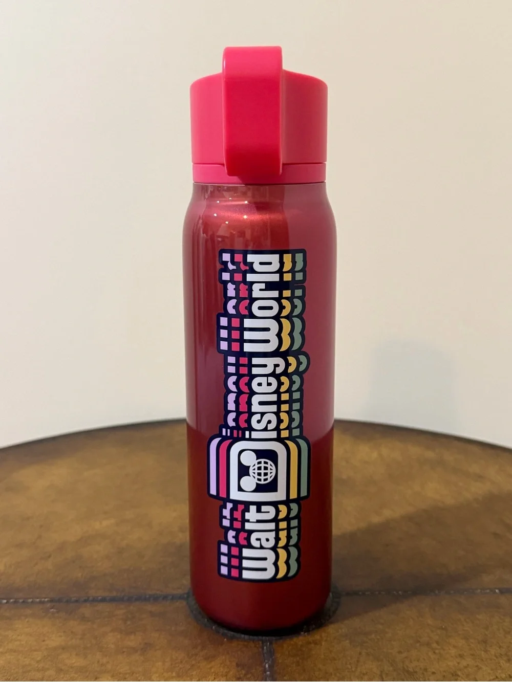 NEW STARBUCKS WALT DISNEY WORLD LOGO WATER BOTTLE IN HOT PINK 20oz